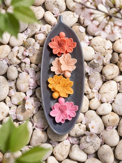 🌸 Cherry Flowers in a Leaf - Decorative Candles | Ratna Sagarika Candles