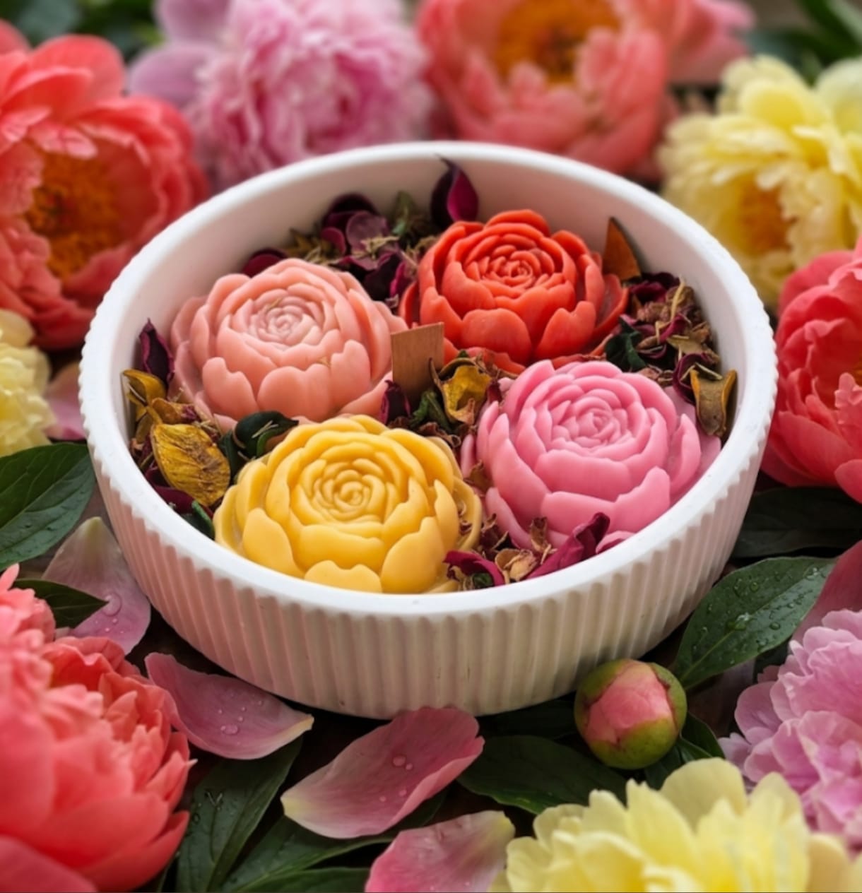 🌸 Peony Rose Flower Candle Mould Set in Ribbed Ceramic Bowl - Candle Mould | Ratna Sagarika Candles